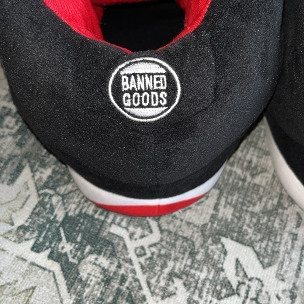 Banned Goods men’s J11 SNEAKER SLIPPERS One Size fits most - Picture 7 of 8